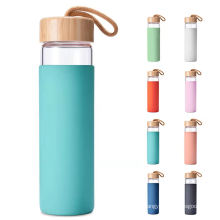 20oz Borosilicate Glass Water Bottle with Bamboo Lid Silicone Protective Sleeve sport  water bottle glass Leakproof BPA Free